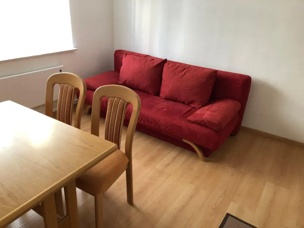 Schöne 2 Zimmer-Wohnung zentral in Stuttgart-Ost ab 01.09.2026 f