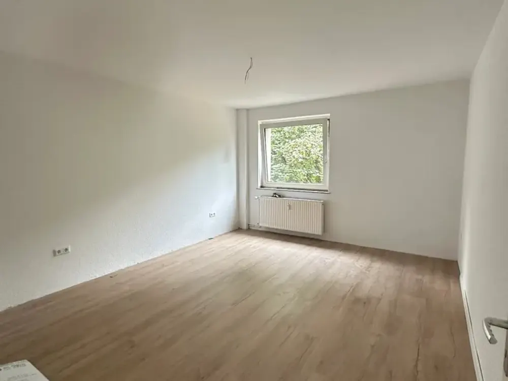 Moderne 4-Zimmer-Wohnung, komplett saniert in Top-Lage