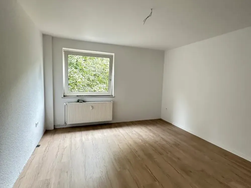 Moderne 4-Zimmer-Wohnung, komplett saniert in Top-Lage