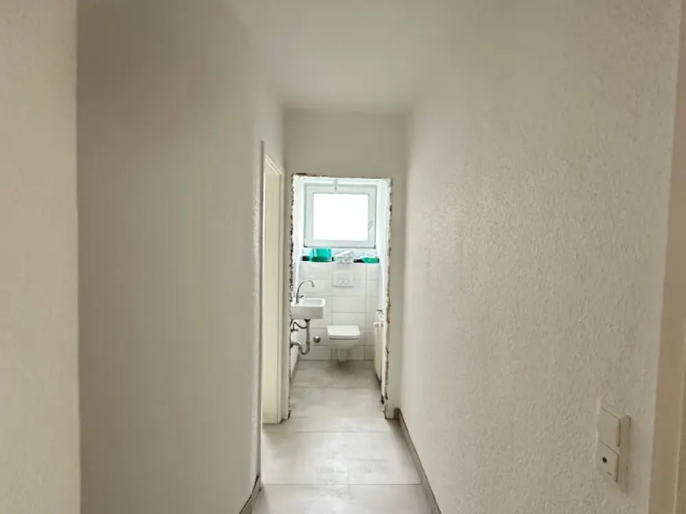 Moderne 4-Zimmer-Wohnung, komplett saniert in Top-Lage