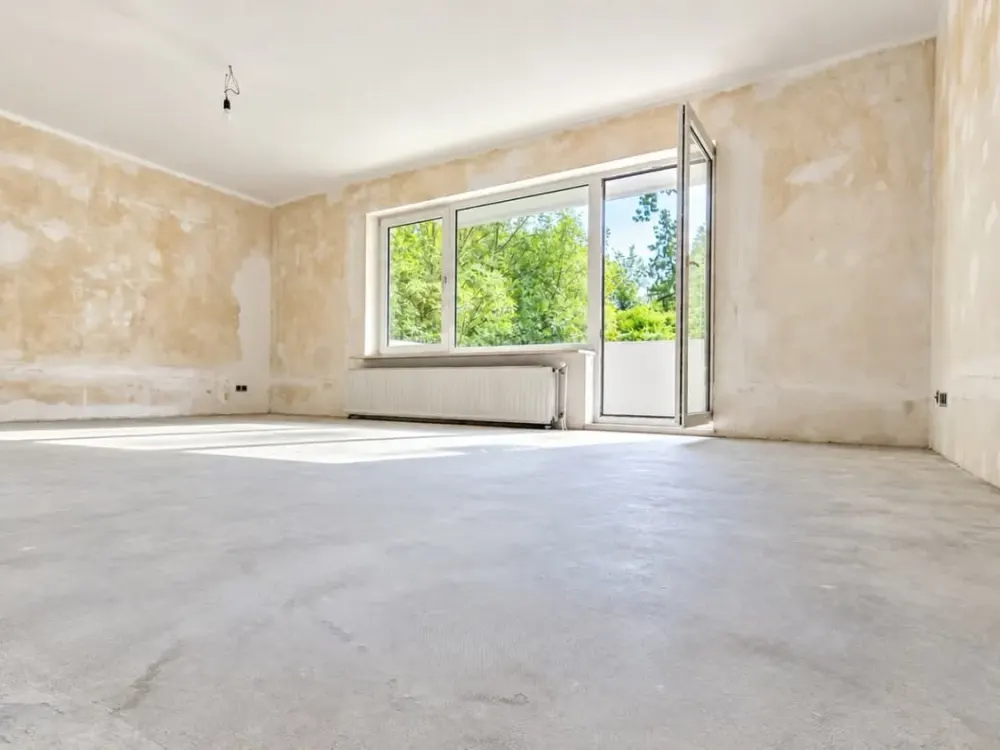 Quiet Living in Green Surroundings - Newly Renovated and Well Connected