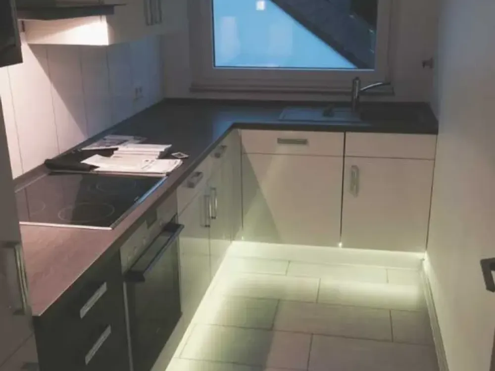 Traumhafte Luxus-Whg kplt. aufwendigst kernsaniert!!
