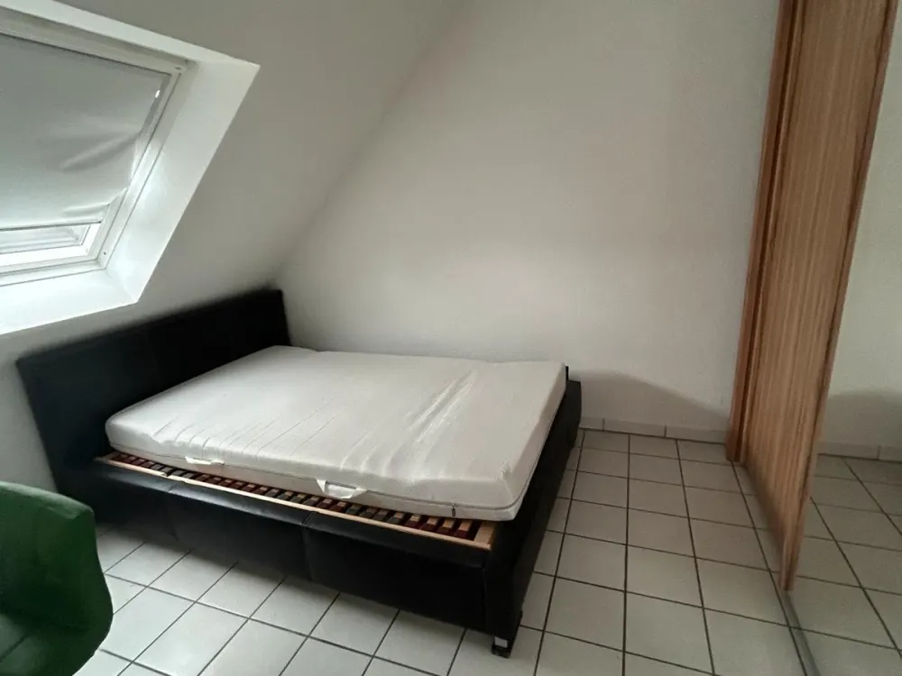 2 Zimmer Wohnung 46qm mit EBK BalkonGarage sofort mit Klimaanlage