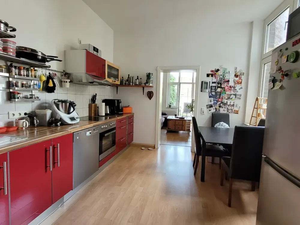 D-Lessingplatz, 2 ZiKDB helle Altbauwohnung mit Balkon