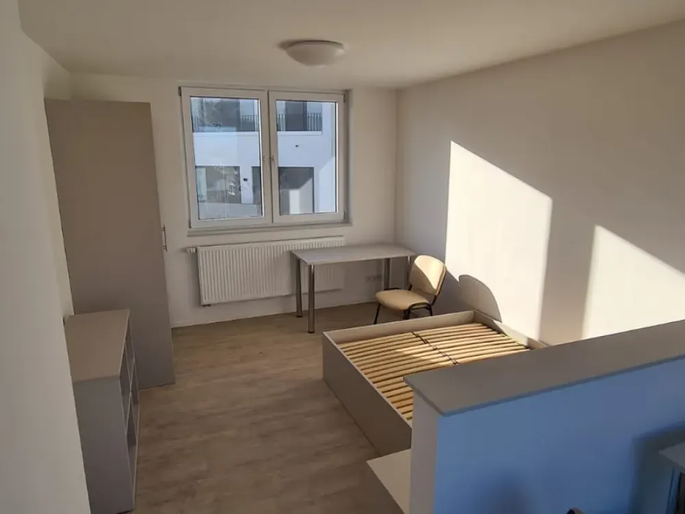 Möblierte 1-Zimmer-Penthouse-Wohnung mit Klimaanlage - in TOPLAGE # 22.3