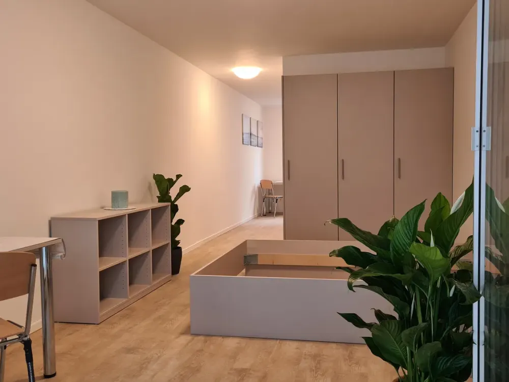 Möblierte 1-Zimmer-Penthouse-Wohnung mit Klimaanlage - in TOPLAGE # 22.3