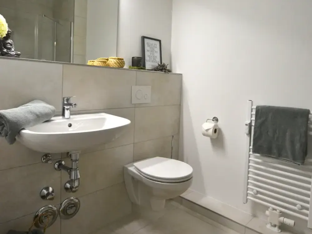 Fully Furnished 1-Room Apartment - Timelessly Modern in Köln Kalk