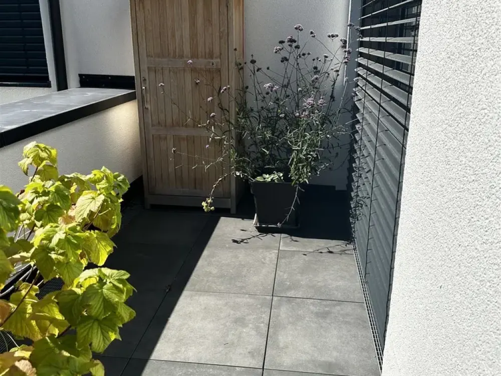 2 Raum Wohnung mit großem Balkon