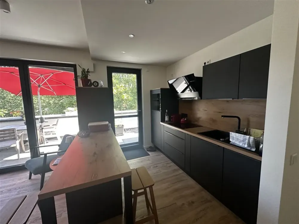 2 Raum Wohnung mit großem Balkon