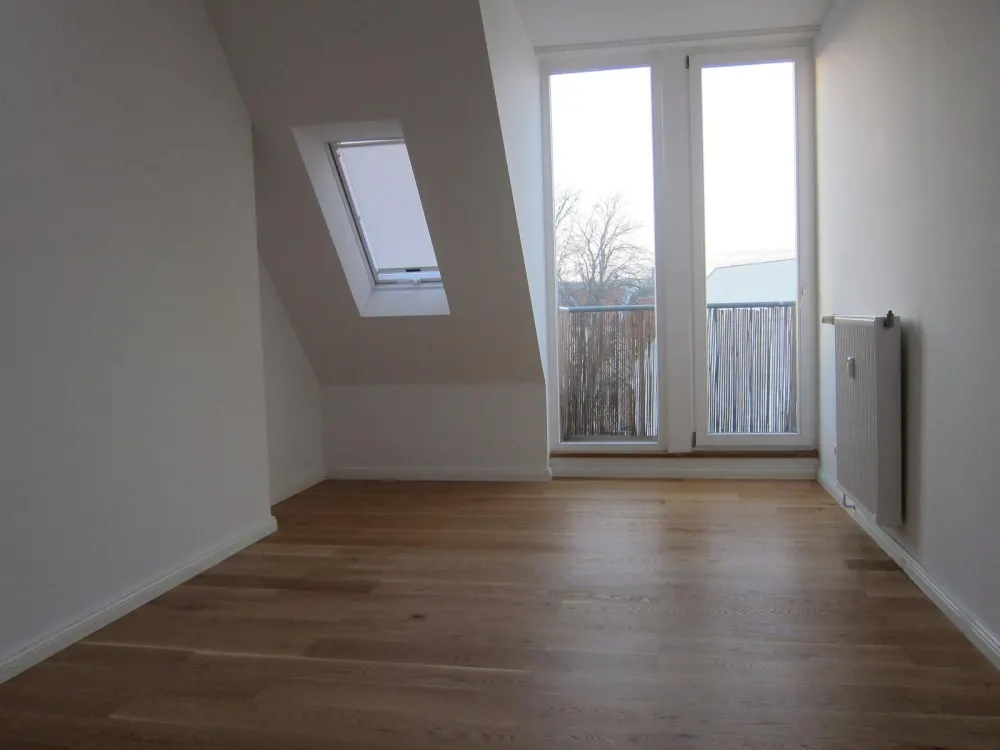 Traumhafte Dachgeschosswohnung über den Dächern Berlins!