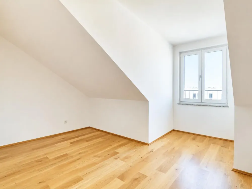 ERSTBEZUG! Moderne 4-Zimmer-Dachgeschosswohnung