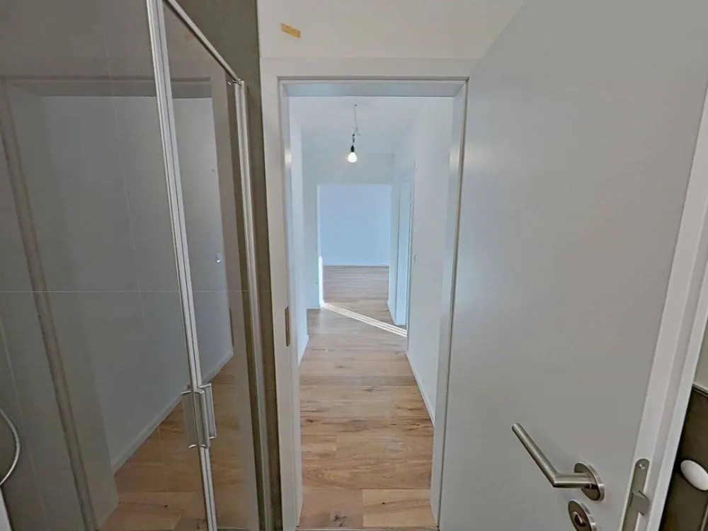 2-Zimmer-Erstbezug, 56 m² inkl Loggia, 3. Obergeschoss - Einbauküche
