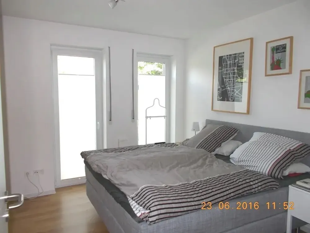 Beautiful 3-Room Apartment with Fitted Kitchen and Terrace!