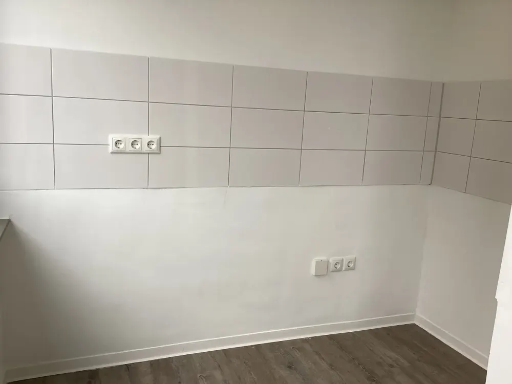 City-Lage, Renovierte 1-Zimmer-Wohnung, ca. 35 m², ab sofort verfügbar