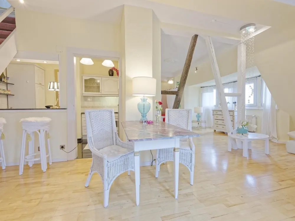 exclusive DG Loft- Maisonettewohnung in Jugendstilvilla in Park