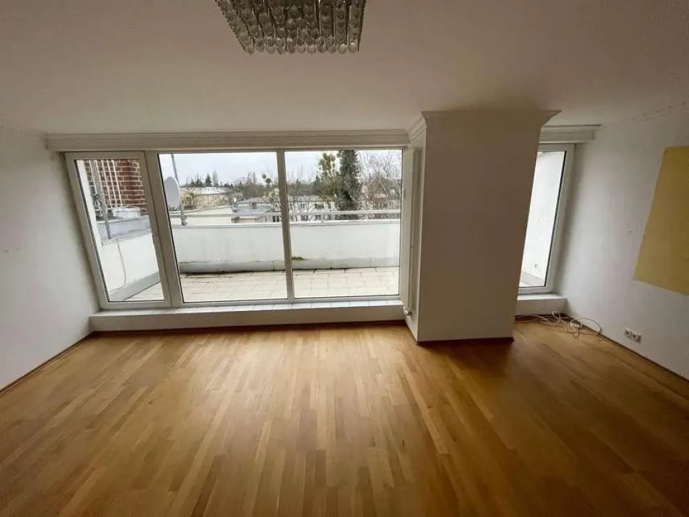 Dachgeschosswohnung in Berlin-Lankwitz für WG‘s oder Familien