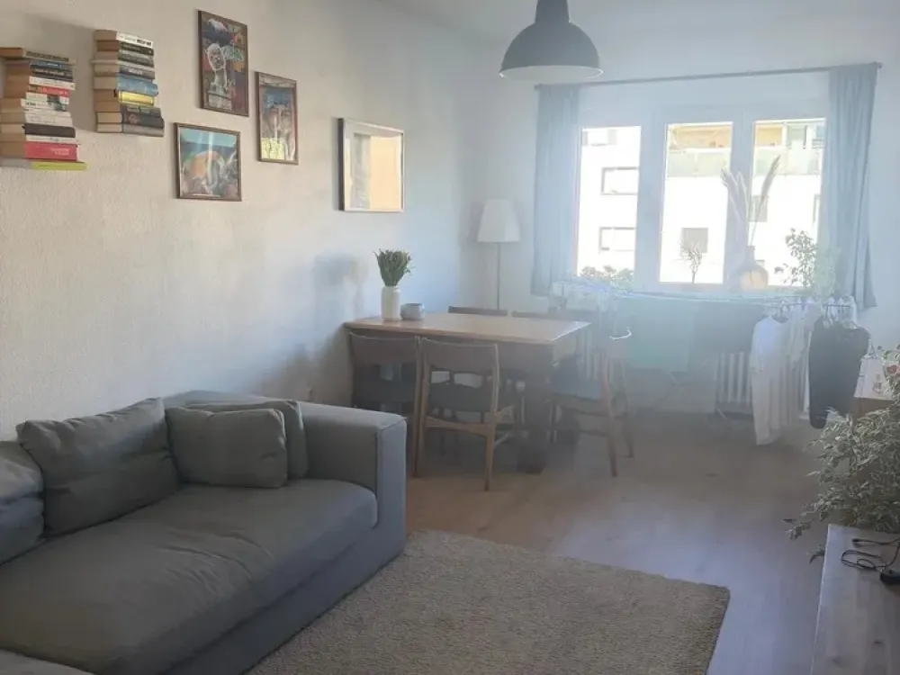 DEUTZ - Super geschnittene Zwei-Zimmerwohnung mit Balkon - WG geeignet