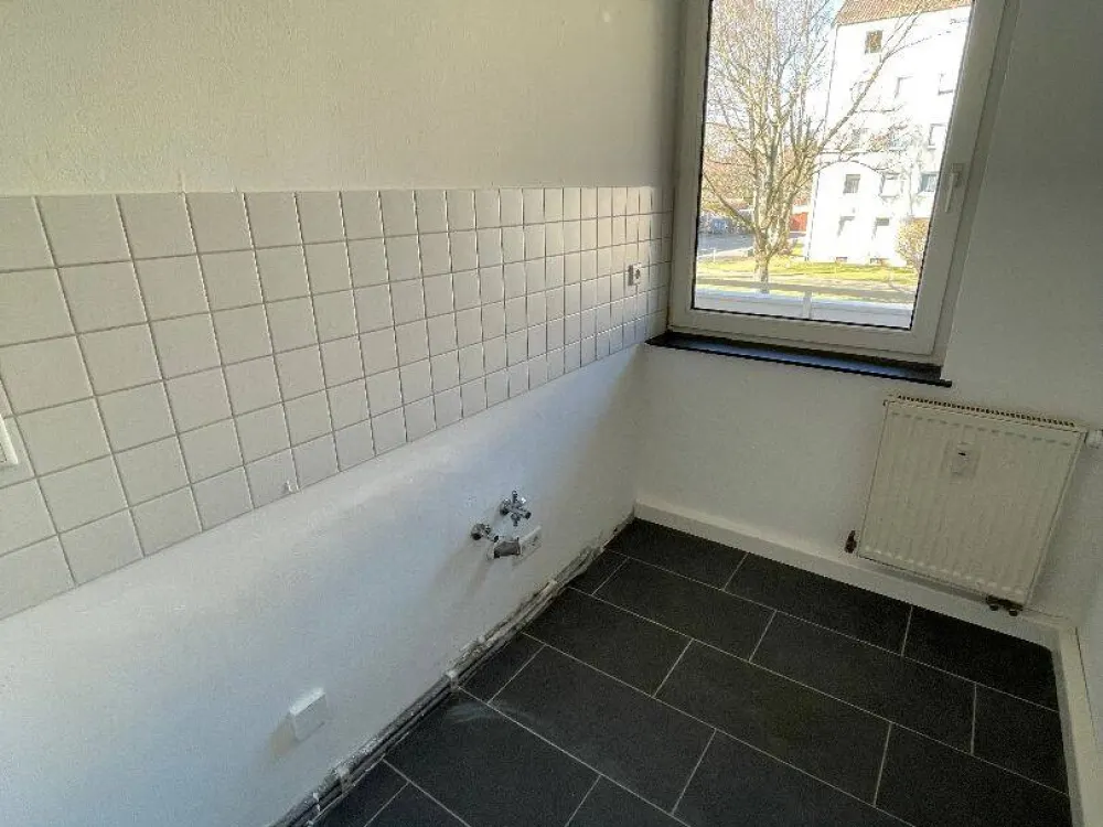 Moderne 1-Zimmer-Wohnung mit Balkon in St. Leonhard