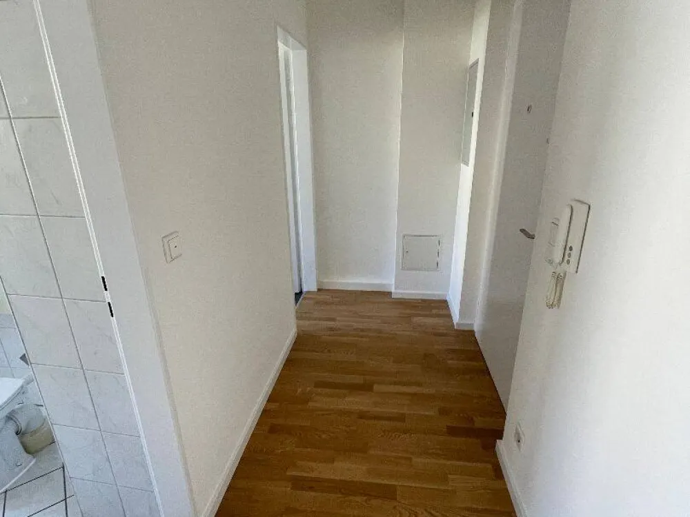 Moderne 1-Zimmer-Wohnung mit Balkon in St. Leonhard