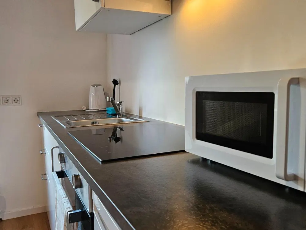 Modern möblierte 2-Zimmer Wohnung in Fürth - PREIS ALL INKLUSIVE