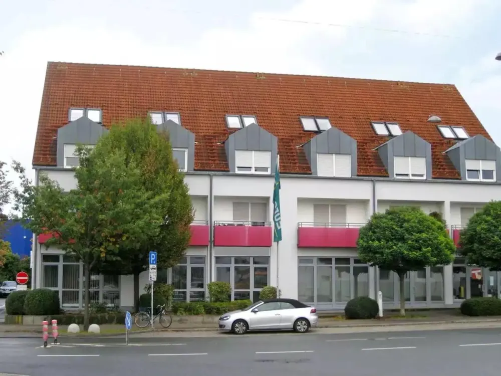 Möblierte 1,5-Zimmer Dachgeschosswohnung / warm 700€‼️