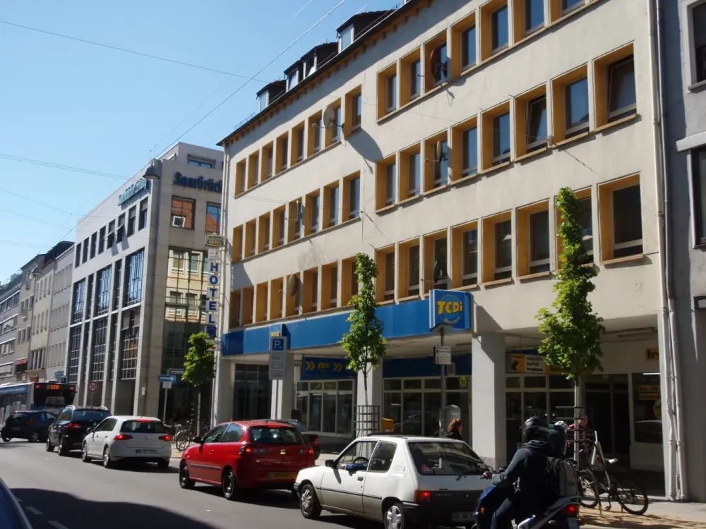 Helle 3 Zi. Whg. mit 122 m² Top-Lage Saarbrücken, Eisenbahnstr. !