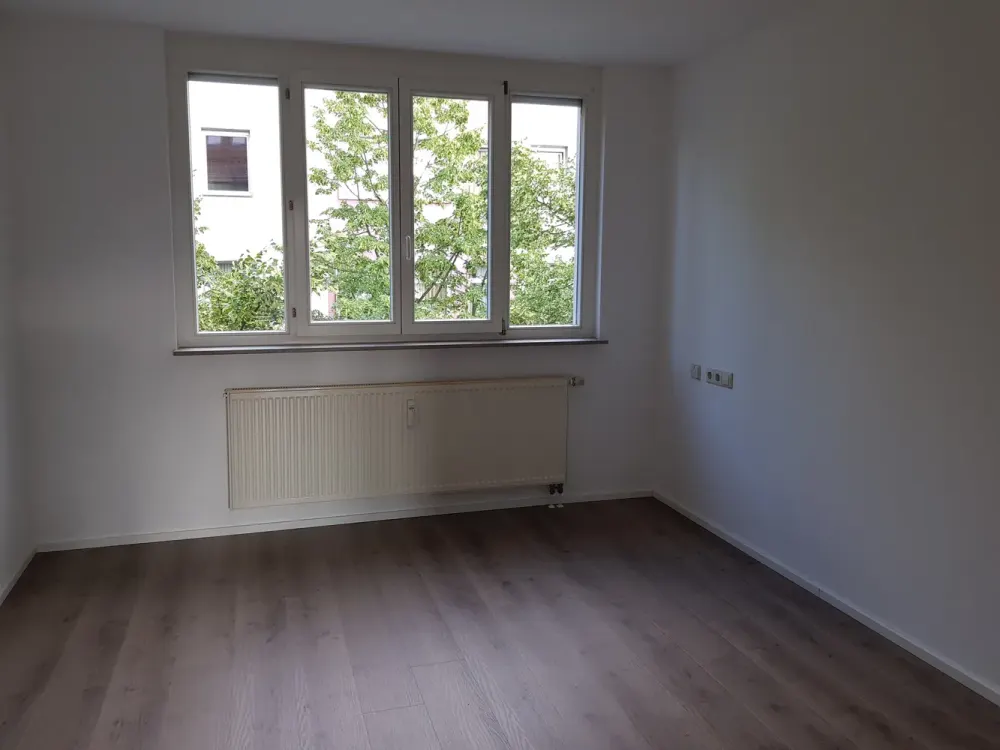 Exklusive 2-Zimmer-Wohnung mit Einbauküche in Esslingen am Neckar