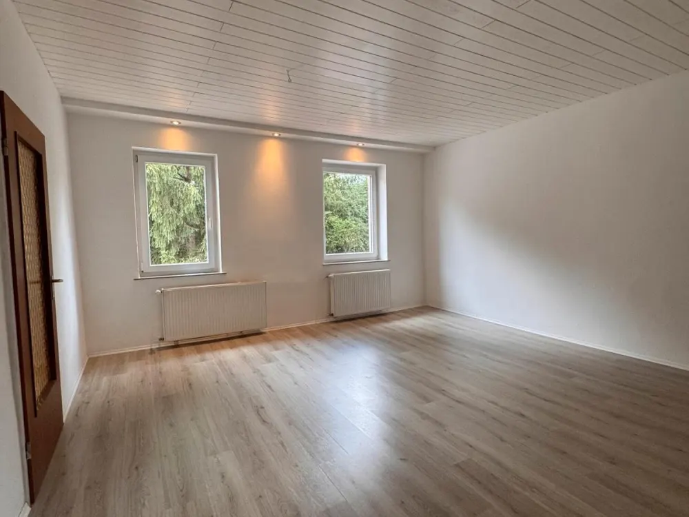 Beautiful 3-Room Apartment (80 m²) in a Quiet Residential Area