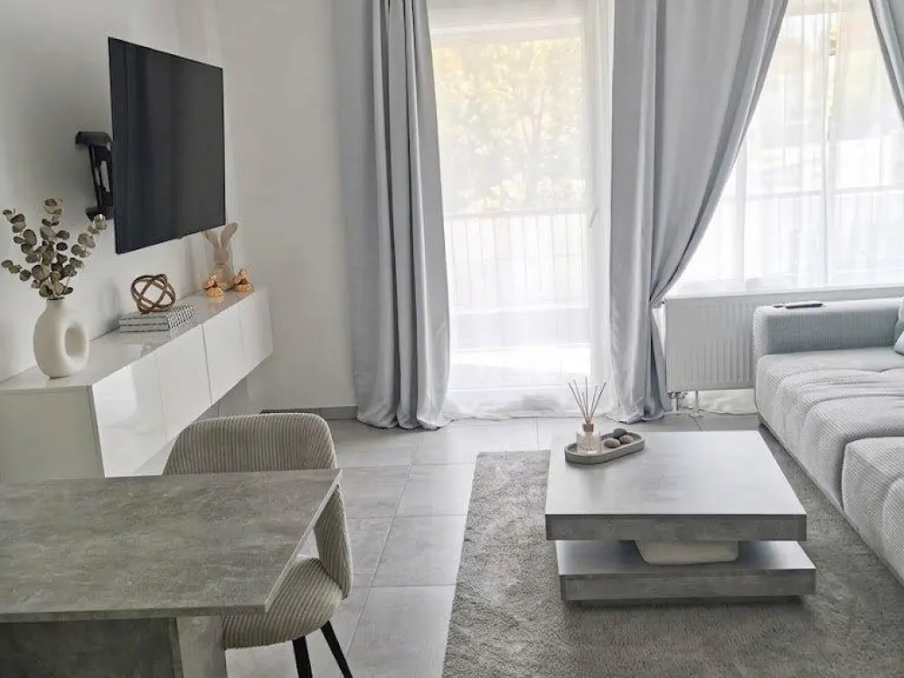 Moderne 2-ZKB-Wohnung mit Balkon, Nähe Ketteler Krankenhaus