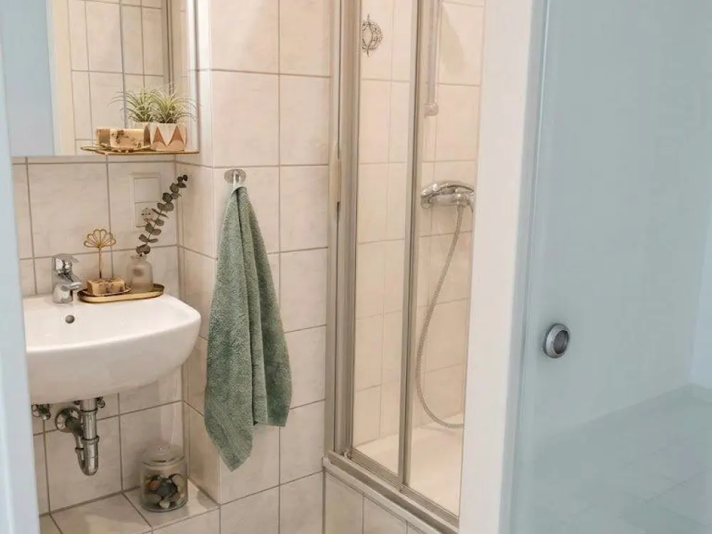 Moderne 2-ZKB-Wohnung mit Balkon, Nähe Ketteler Krankenhaus