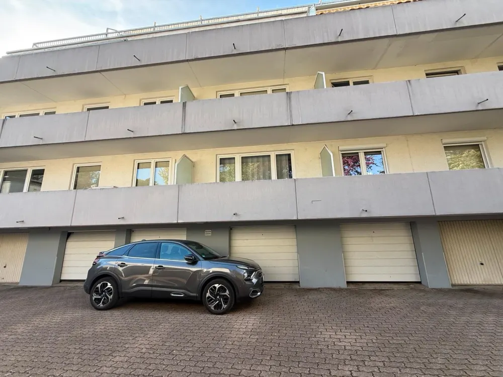 Central & Worry-Free: 75m² in the Government District St. Johann, 770€