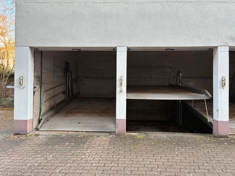 Central & Worry-Free: 75m² in the Government District St. Johann, 770€