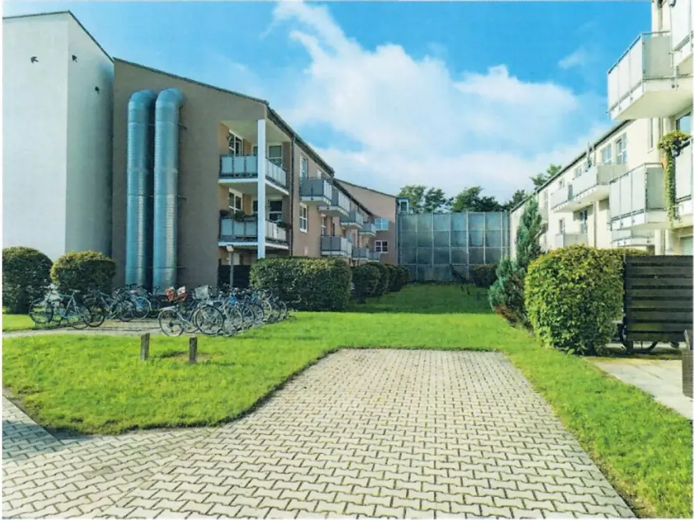 Sanierte 1-Zimmer-Studenten-Wohnung mit Terrasse am Burgberg
