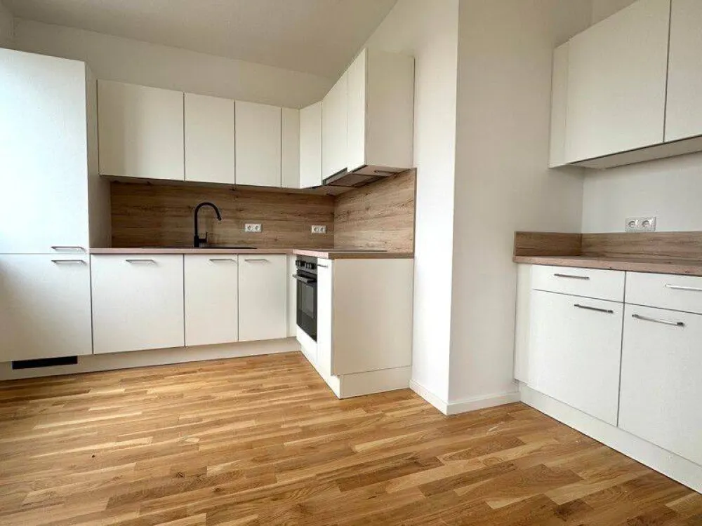 Moderne 5-Raum-Familienwohnung im Erstbezug mit 2 großen Balkonen, 2 Bädern und offener Küche inkl. EBK