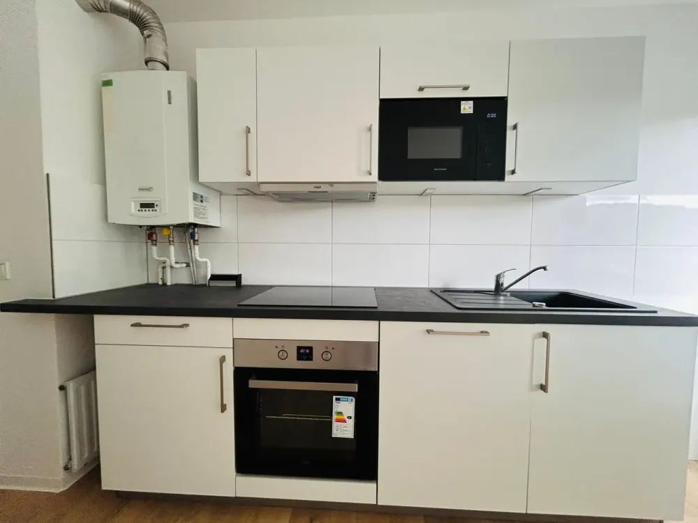 Moderne 3-Zimmer-Wohnung mit Balkon und Einbauküche