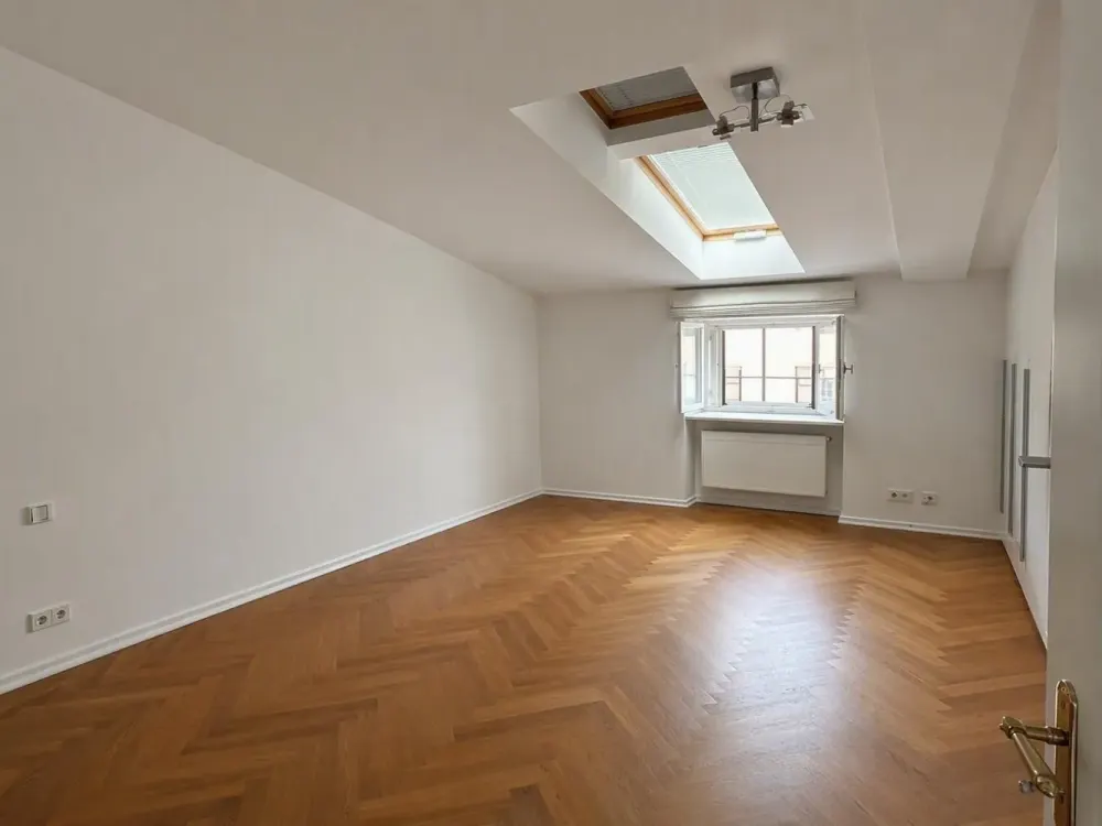 Exklusive Wohnung in der Maximilianstrasse mit Dachterrasse (Provisionsfrei)