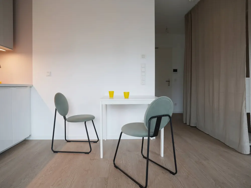 Vollmöbliertes Studio im Neubau im Zentrum von Lichtenberg, bisher nur einmal vermietet