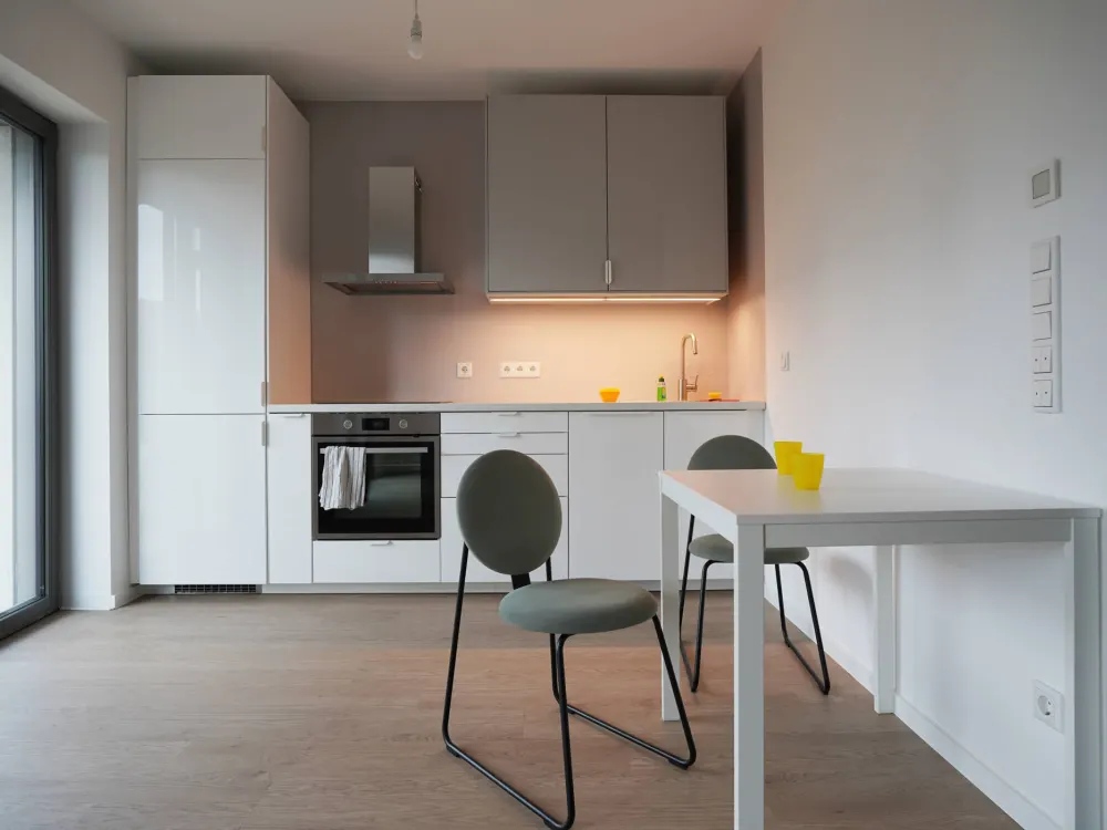 Vollmöbliertes Studio im Neubau im Zentrum von Lichtenberg, bisher nur einmal vermietet