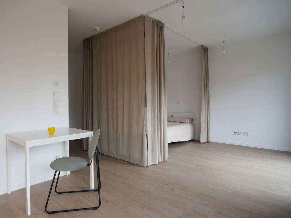 Vollmöbliertes Studio im Neubau im Zentrum von Lichtenberg, bisher nur einmal vermietet
