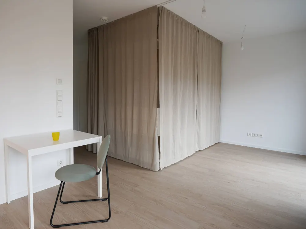 Vollmöbliertes Studio im Neubau im Zentrum von Lichtenberg, bisher nur einmal vermietet