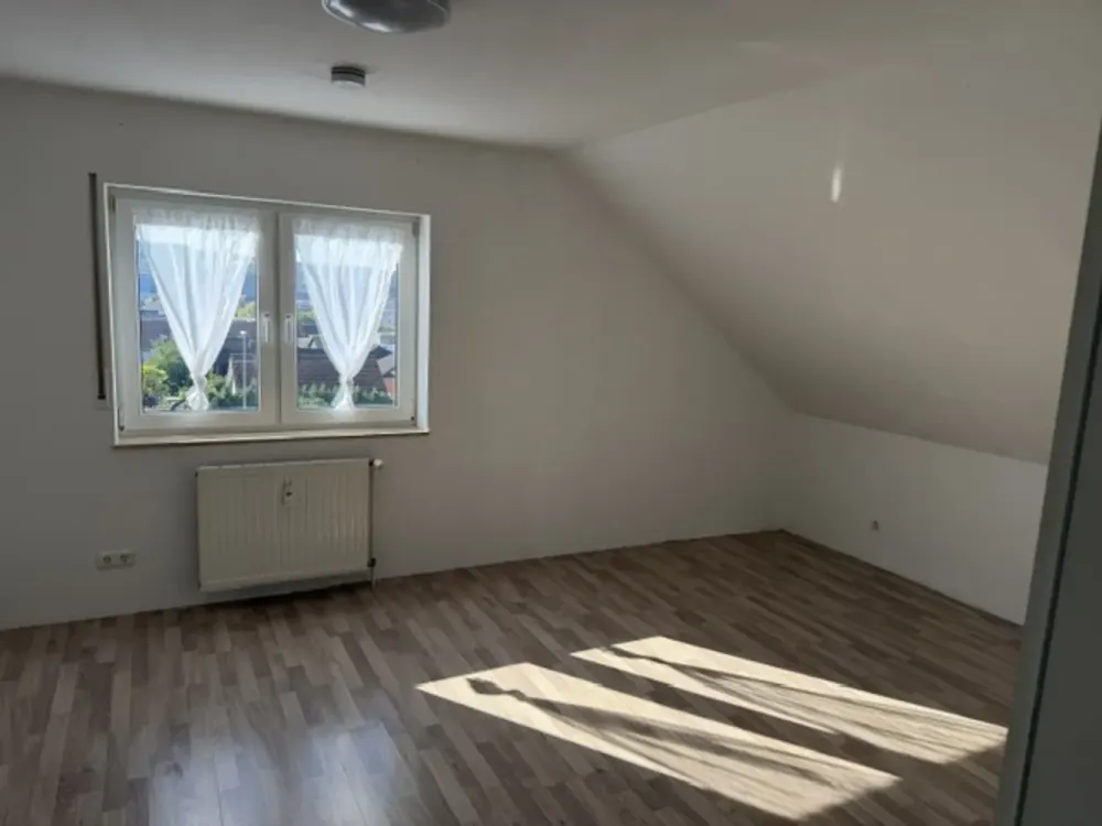 Attractive 2-Room Apartment with Large Balcony in Völklingen