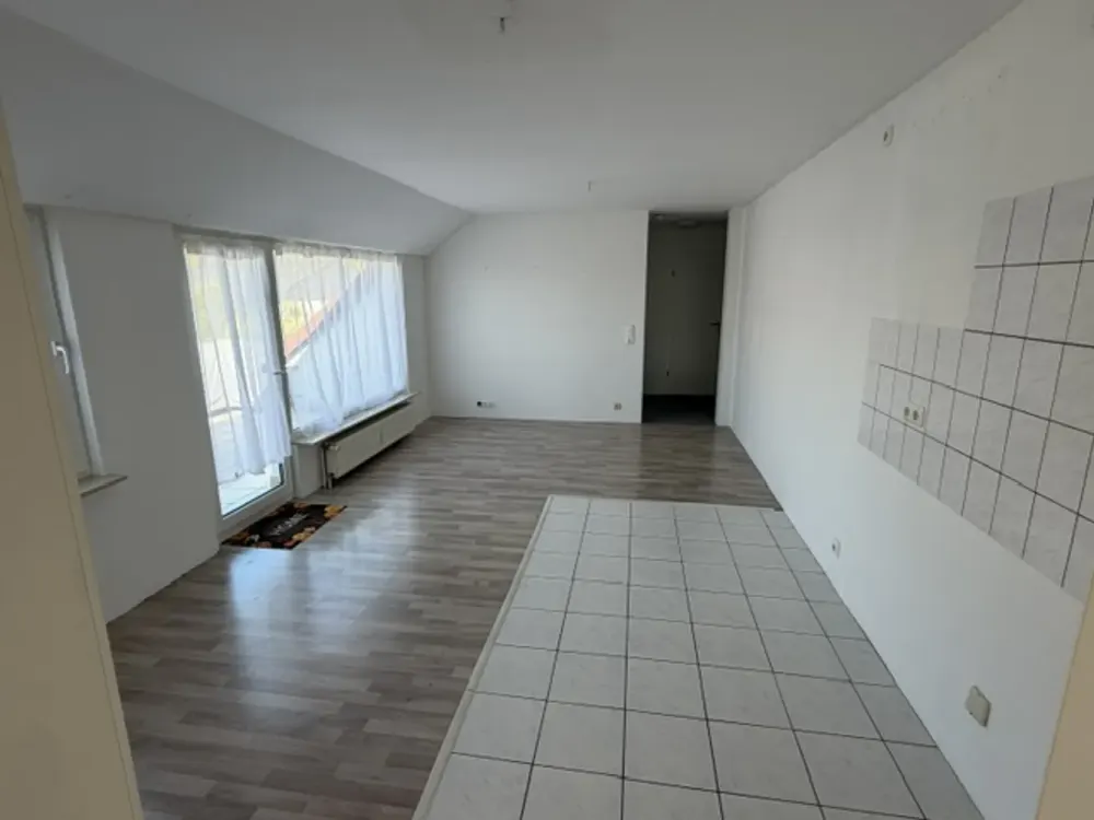 Attractive 2-Room Apartment with Large Balcony in Völklingen