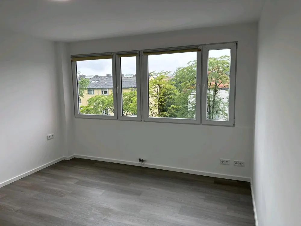 3er Studenten WG Handwerker Wohnung ab 01.11.2026 zu vermieten.