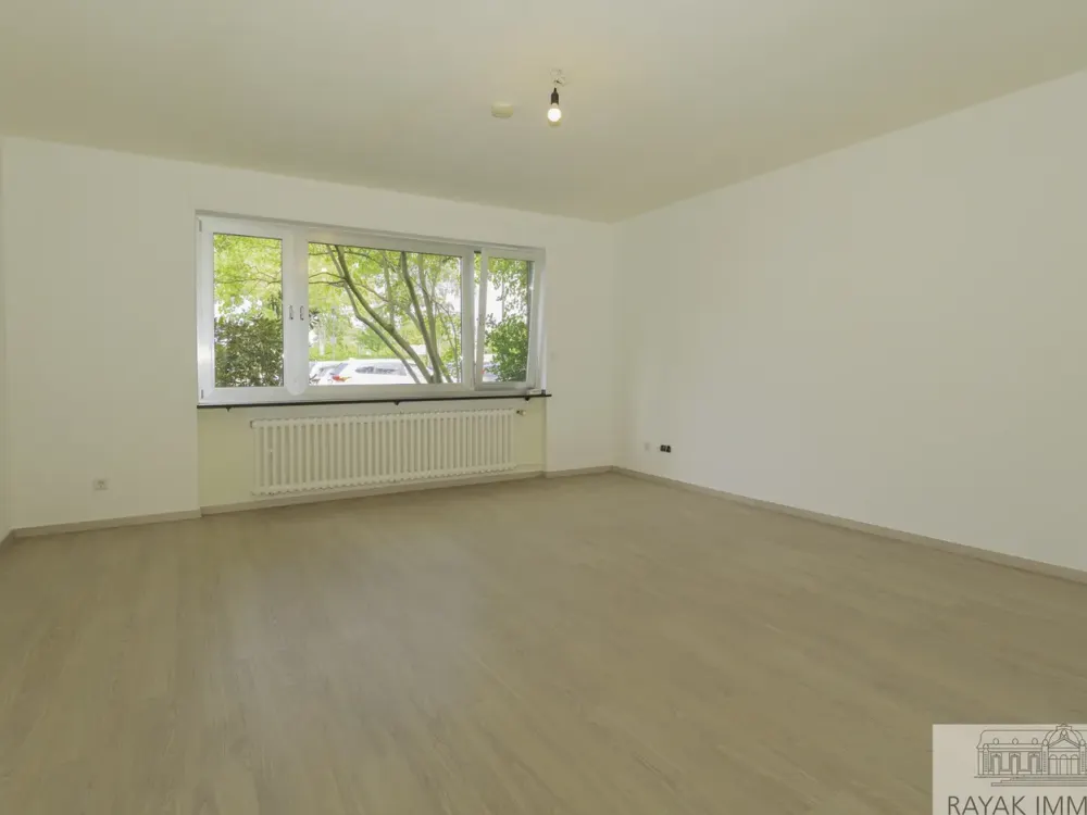 Renovierte 2-Zimmer-Erdgeschosswohnung zu vermieten in Düsseldorf-Garath - Rayak Immobilien Ihr Makl