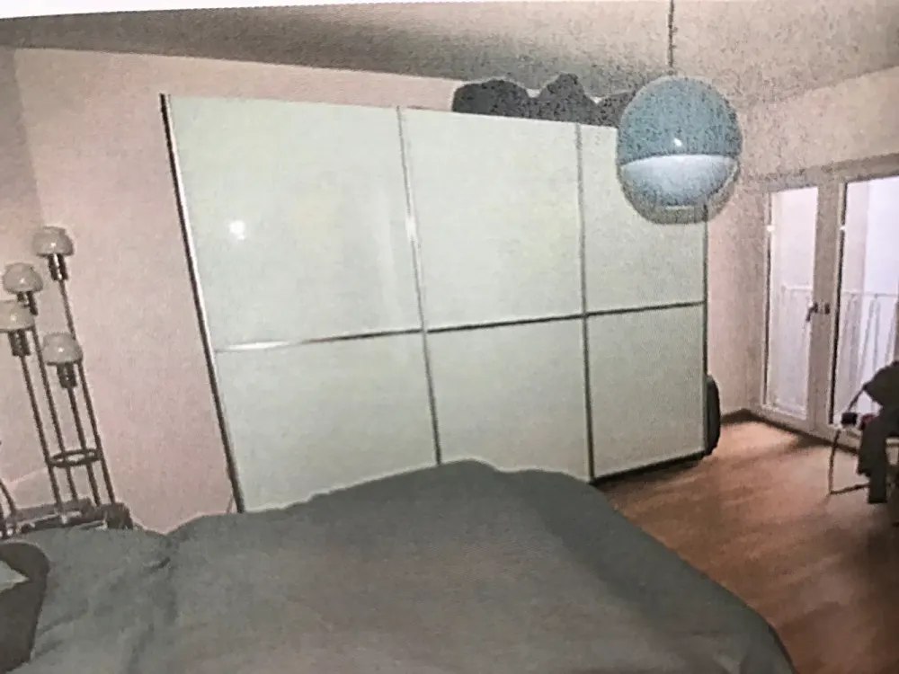 Modernized 5-Room Apartment with Fitted Kitchen in Offenbach Westend at Dreieichpark