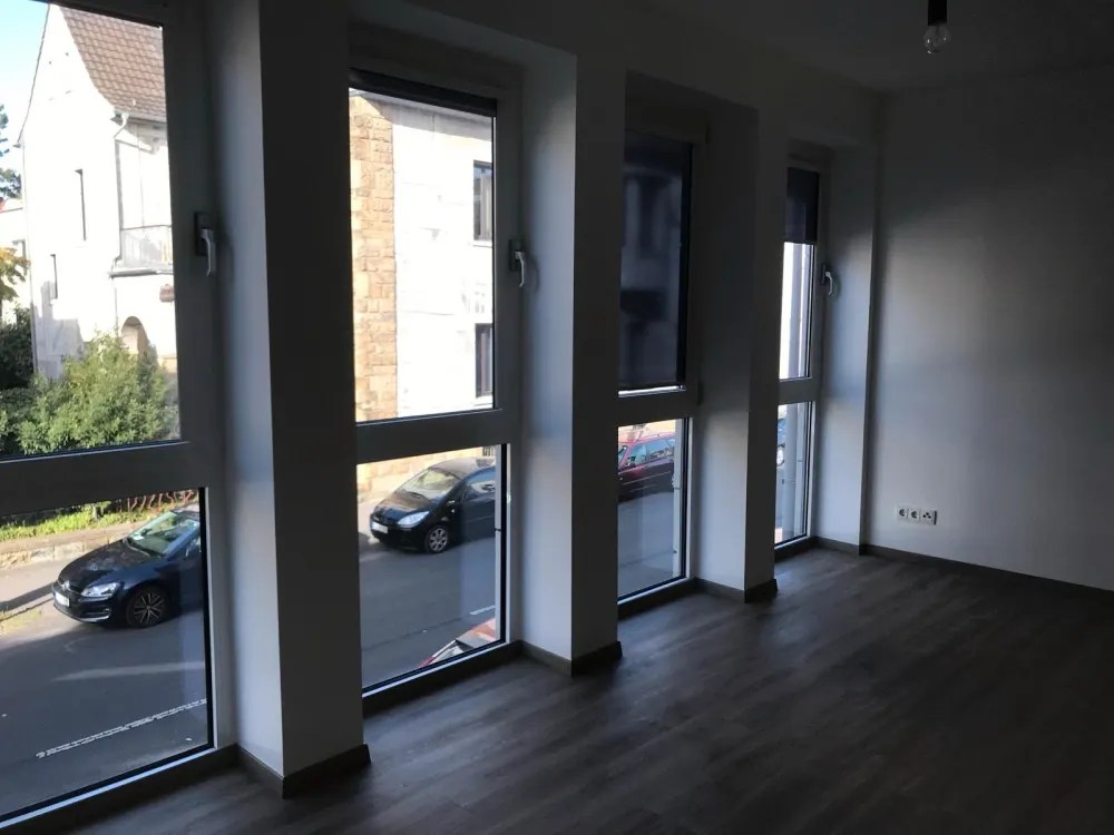 Lichtdurchflutete Einzimmerwohnung in Köln Lindenthal