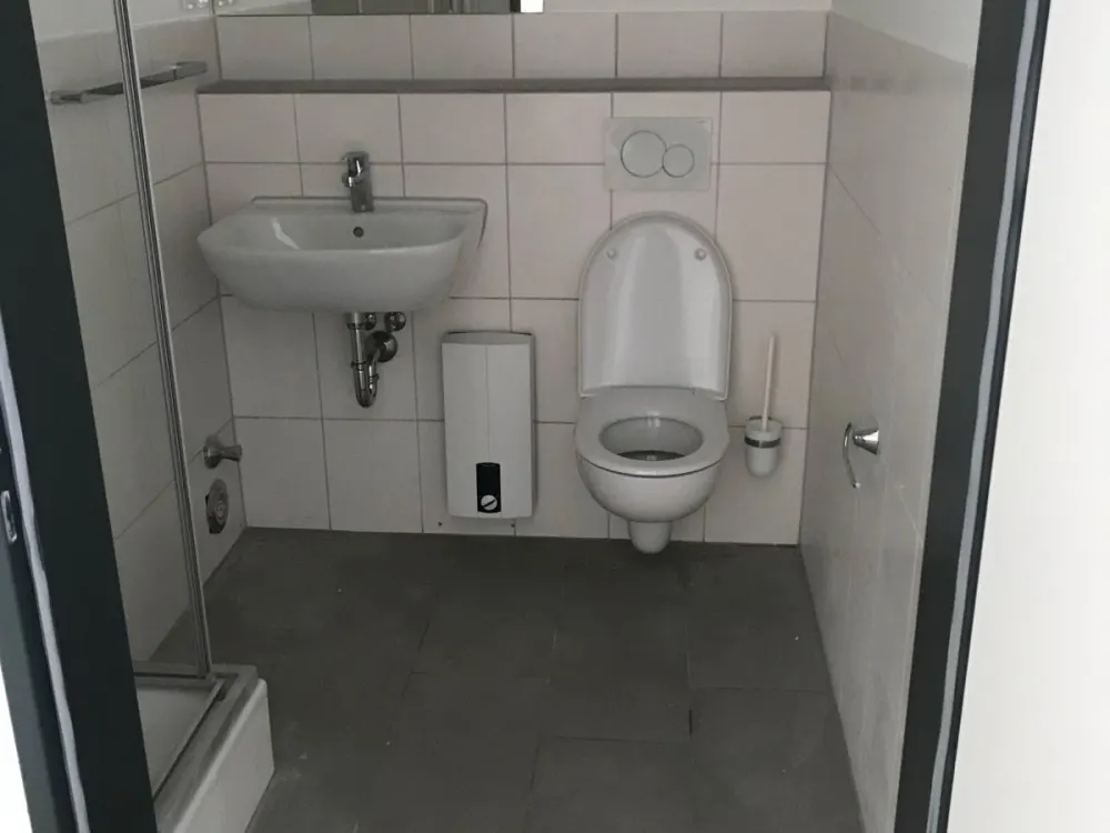 Lichtdurchflutete Einzimmerwohnung in Köln Lindenthal