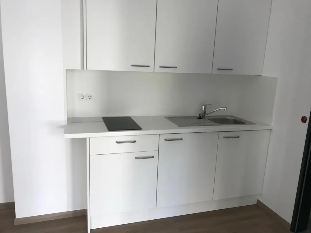 Lichtdurchflutete Einzimmerwohnung in Köln Lindenthal