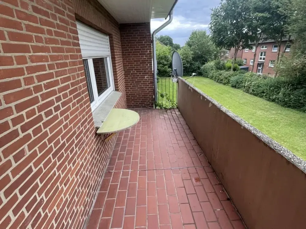 3-Room Apartment with Balcony in a Quiet Location