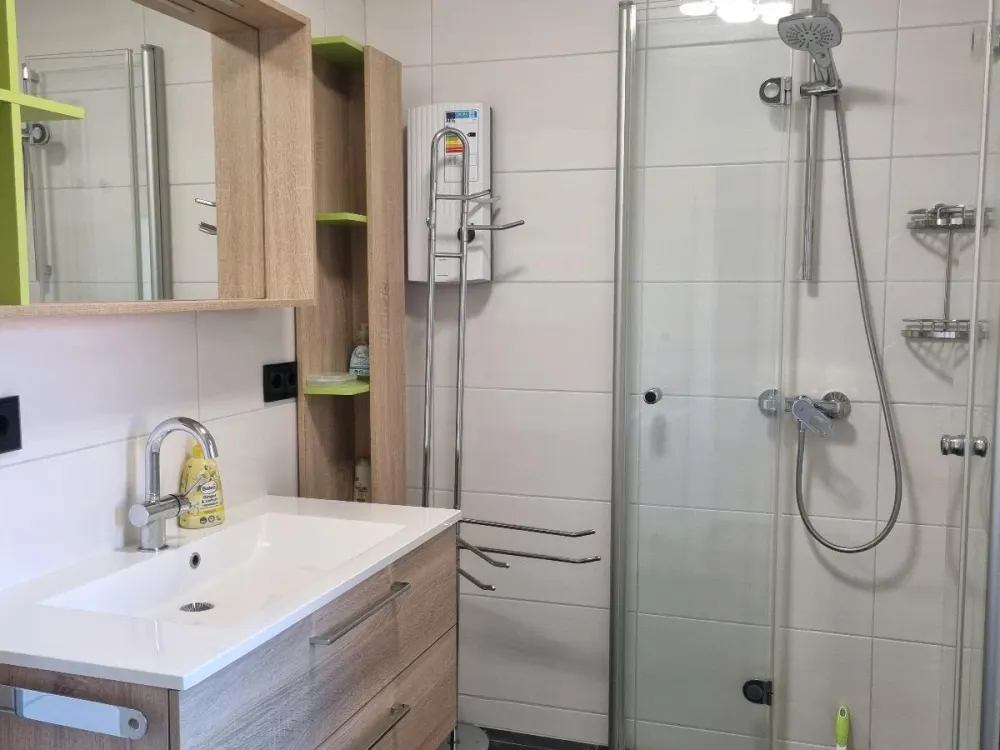 Frauen WG Zimmer zu vermieten